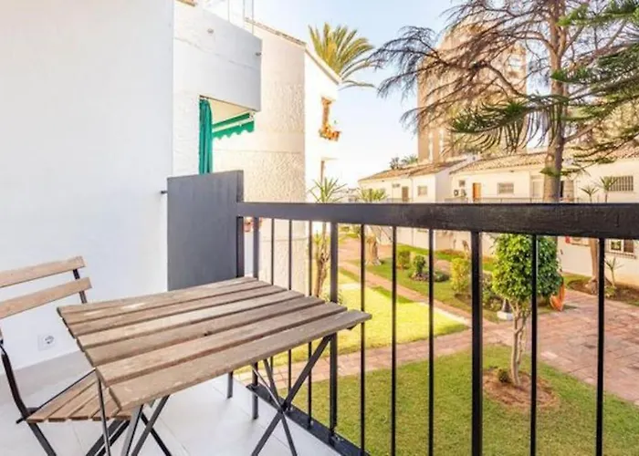 Playa Carihuela By Hdc Torremolinos